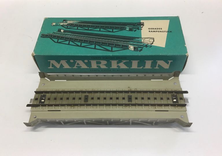 MARKLIN 7168 RAMPA DRITTA 18 CM IN METALLO Marklin
