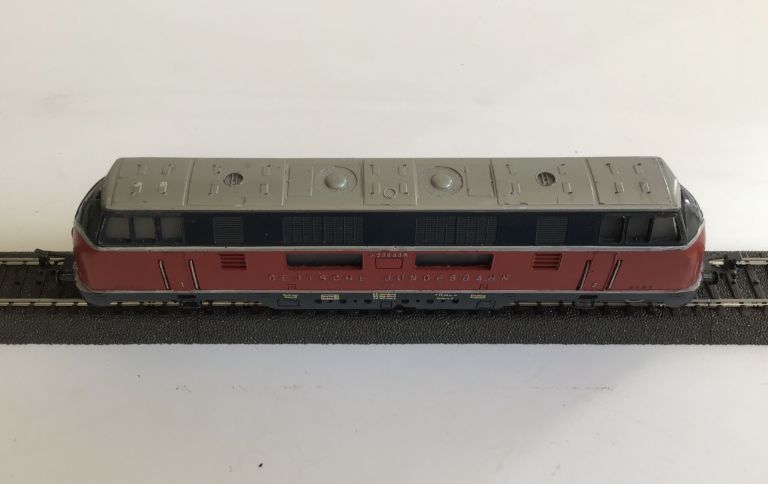 MARKLIN HO 3021 V 200 006  DB Locomotiva diesel usata