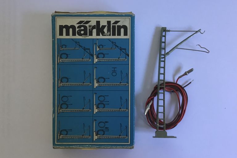MARKLIN 7510 Palo con presa di corrente per binario K Marklin