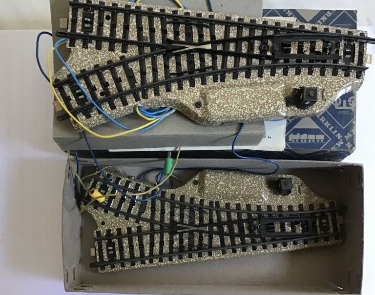 MARKLIN HO 5117 M track Electric Pair of Switches