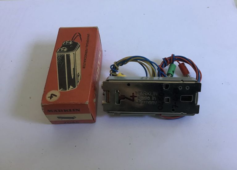 MARKLIN HO 7045 Universal Remote Switch