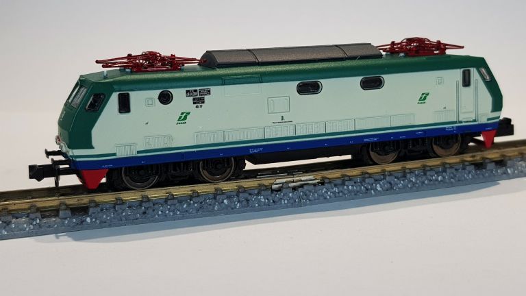 Pi R.A.T.A Scala N 1204 FS, Locomotiva elettrica E444.005, livrea XMPR 1 fascia blu Epoca V Pi R.A.T.A