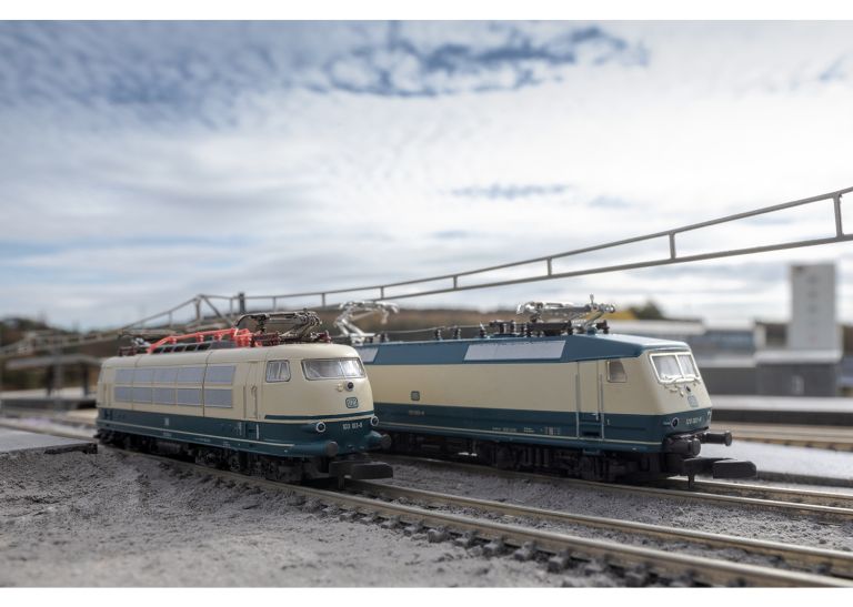 Marklin Miniclub scala Z 88179 confezione con 2 Locomotive elettriche Gruppo BR 120.1 e BR 103