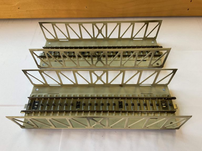Marklin HO 7162 metal bridge