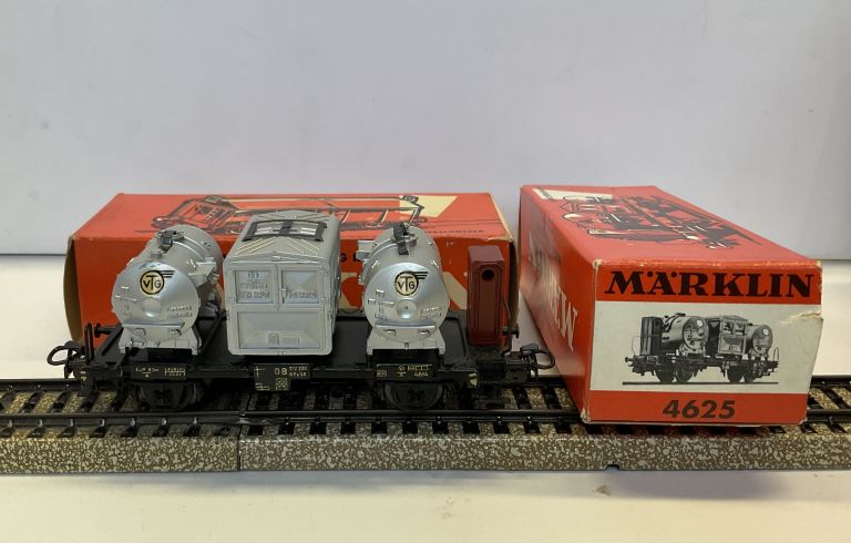 Marklin HO 4625 carro merci con garitta e contenitori con scatola originale