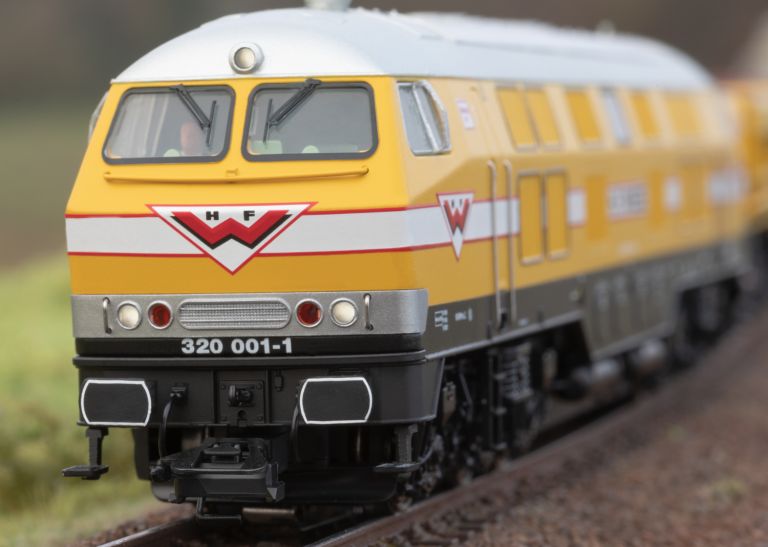 Marklin HO 39321 Locomotiva Diesel 320 001-1