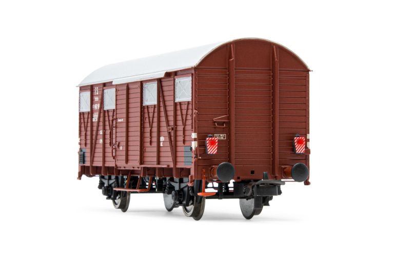 Rivarossi HR6509 FS, closed wagon Gs with wooden walls and rear light, period III