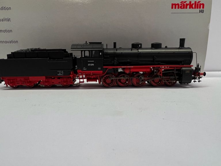 Marklin HO 39552 Freight Steam Locomotive with a Tender second hand excellent conditions