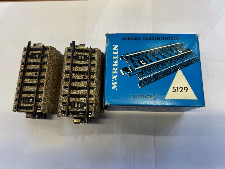 MARKLIN HO 5129 10 X STRAIGHT TRACKS CM. 7 WITH  ORIGINAL BOX