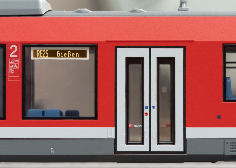 MARKLIN HO 37714 Class 648.2 Diesel Powered Commuter Rail Car