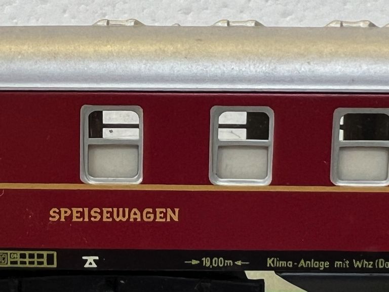 Marklin HO 4024  DB Express Train Restaurant Car in original box