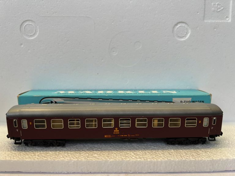 Marklin HO 4045.1 Carrozza Danese 2a classe DSB in lamierino con scatola originale
