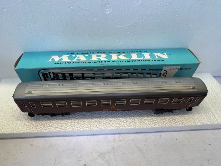 Marklin HO 4045.1 Carrozza Danese 2a classe DSB in lamierino con scatola originale
