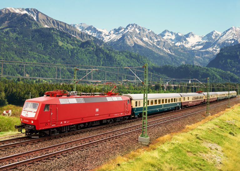 MARKLIN HO 37829 Class 120.1 Electric Locomotive