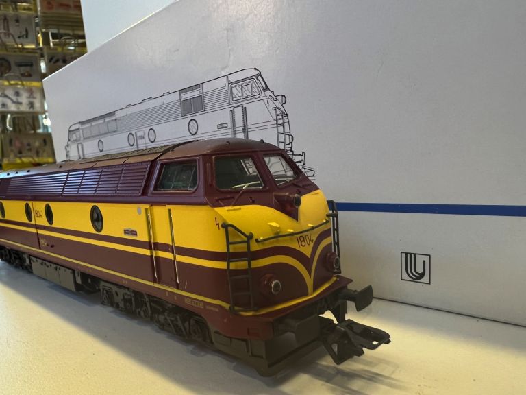 Marklin HO 3468 Heavy diesel loco Serie 1800 CFL top + original box