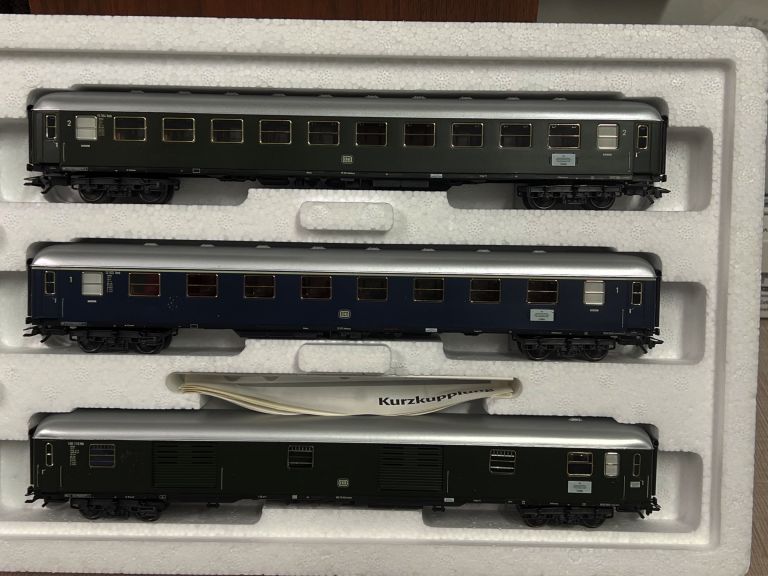 MARKLIN HO 42758 SET 3 CARROZZE PER TRENI RAPIDI DB