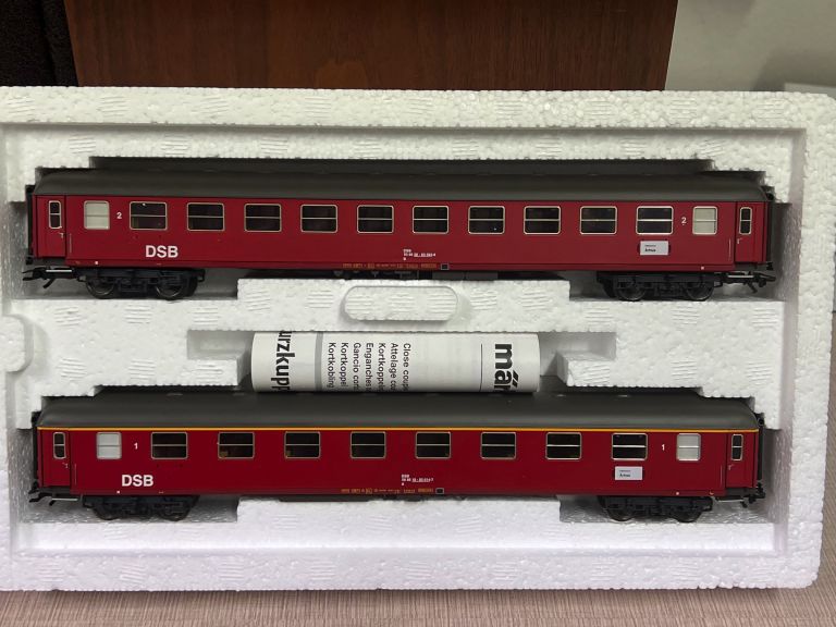 MARKLIN HO 42814 SET 2 CARROZZE PASSEGGERI DSB