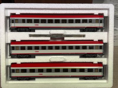 MARKLIN HO 42725 SET OF 3 OBB EXPRESS PASSENGER COACHES MARKLIN