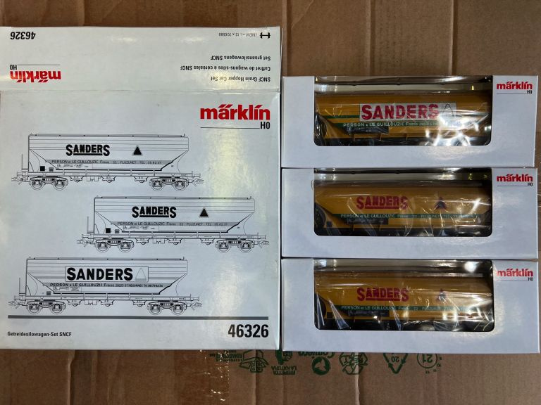 MARKLIN HO 46326 SET OF 3 "SANDERS" SNCF HIGH CAPACITY CARS