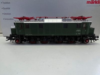 MARKLIN HO 37062 ELECTRIC LOCOMOTIVE DB BR 117 1071-3 LIKE NEW Marklin