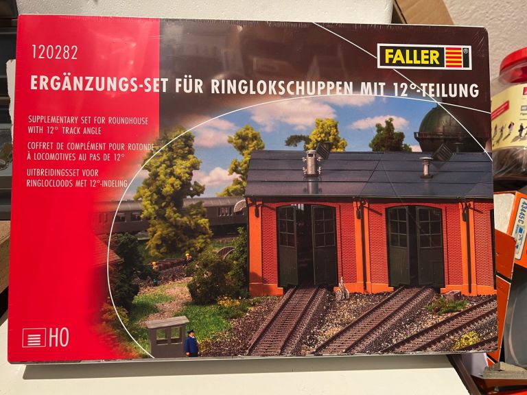 Faller HO 120282 Supplementary set for Roundhouse with 12° track angle