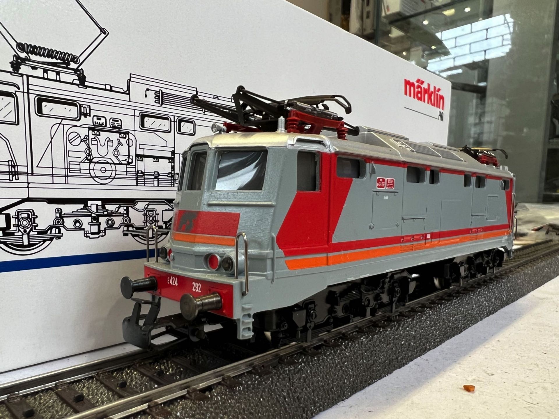 MARKLIN HO 3162 LOCOMOTIVA ELETTRICA FS E 424 LIVREA NAVETTA COME 