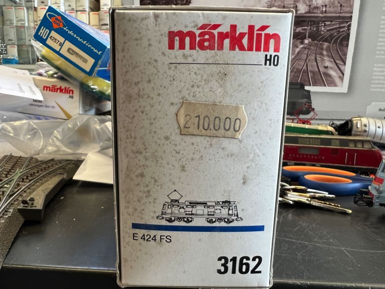MARKLIN HO 3162 LOCOMOTIVA ELETTRICA FS E 424 LIVREA NAVETTA COME NUOVA
