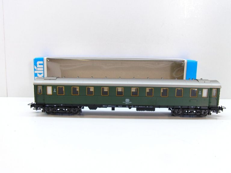 MARKLIN HO 4139 Carrozza 2a Classe DB epoca III