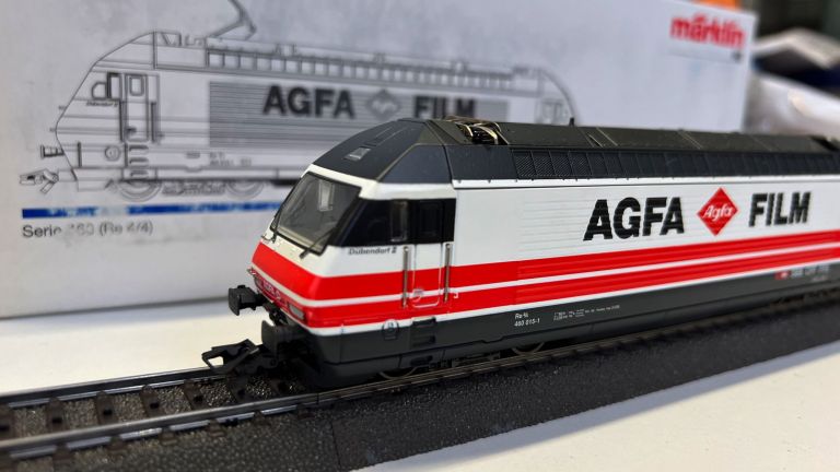 MARKLIN HO 83463 LOCOMOTIVA ELETTRICA GR. 460 "AGFA" SBB DELTA/DIGITAL OTTIMA