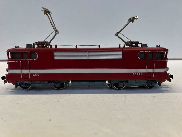 MARKLIN HO 3059 LOCOMOTIVA ELETTRICA SERIE BB 9200 SNCF "CAPITOLE" SENZA SCATOLA