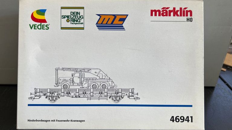 MARKLIN HO 46941 CARRO PIANALE CON CAMION GRU COME NUOVI IN SCATOLA ORIGINALE