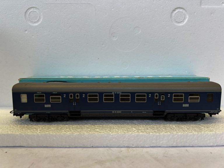 Marklin HO 4049 Carrozza Olandese 2a classe NS in lamierino con scatola originale