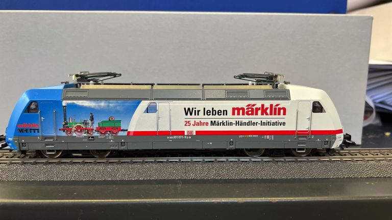 MARKLIN HO 39374 LOCOMOTIVA ELETTRICA BR 101  EPOCA V DIGITAL SOUND MfX OTTIMA