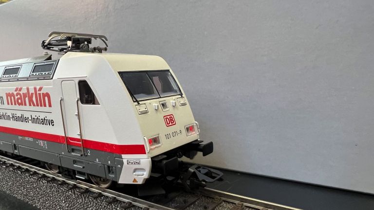 MARKLIN HO 39374 LOCOMOTIVA ELETTRICA BR 101  EPOCA V DIGITAL SOUND MfX OTTIMA