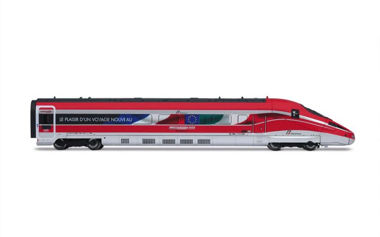 Arnold HN2621 FS Trenitalia, set base di 4 unit&agrave; del treno ad alta velocit&agrave; "Frecciarossa 1000", livrea pubblicitaria "Le plaisir d'un voyage nouveau", ep. VI