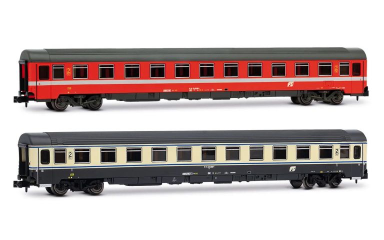 Arnold HN4493 FS, 2-unit set of UIC-Z1, consisting of 2nd class in Eurofima C1 livery + 2nd class in "Bandiera" livery, ep. V