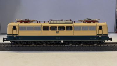 MARKLIN HO 3058 LOCOMOTIVA ELETTRICA BR E 151 DB OTTIMA CON SCATOLA ORIGINALE MARKLIN