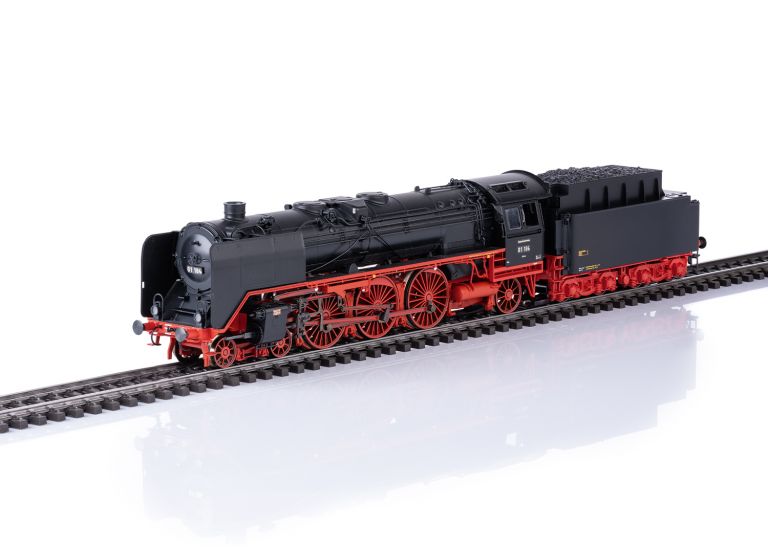 Marklin HO 39003 Class 01 Steam Locomotive