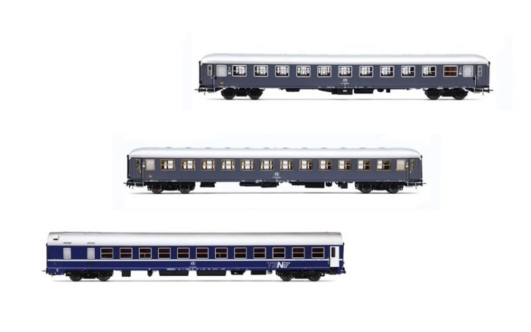 RIVAROSSI HO HR4411 FS, 3-unit pack of Exp 234/235 Remus Roma - Wien, UIC-X '68 couchettes + UIC-X '68 2nd class grey + WLABm MU '73 TEN